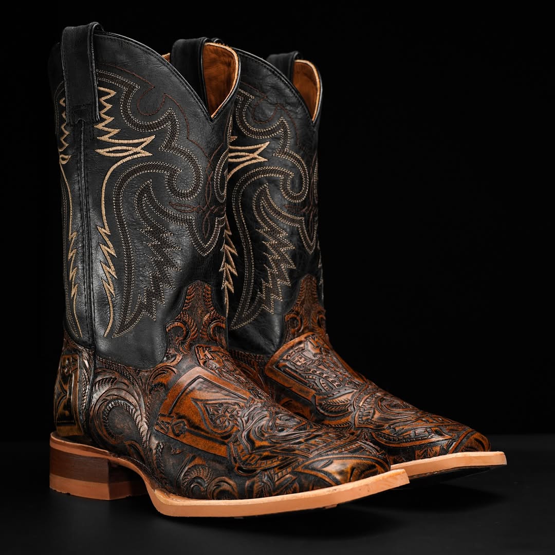 Country Gambler Tooled Cowboy Boots